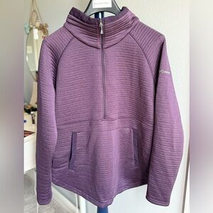 Women’s Columbia 1/2 zip Plum Pull Over, Size XL